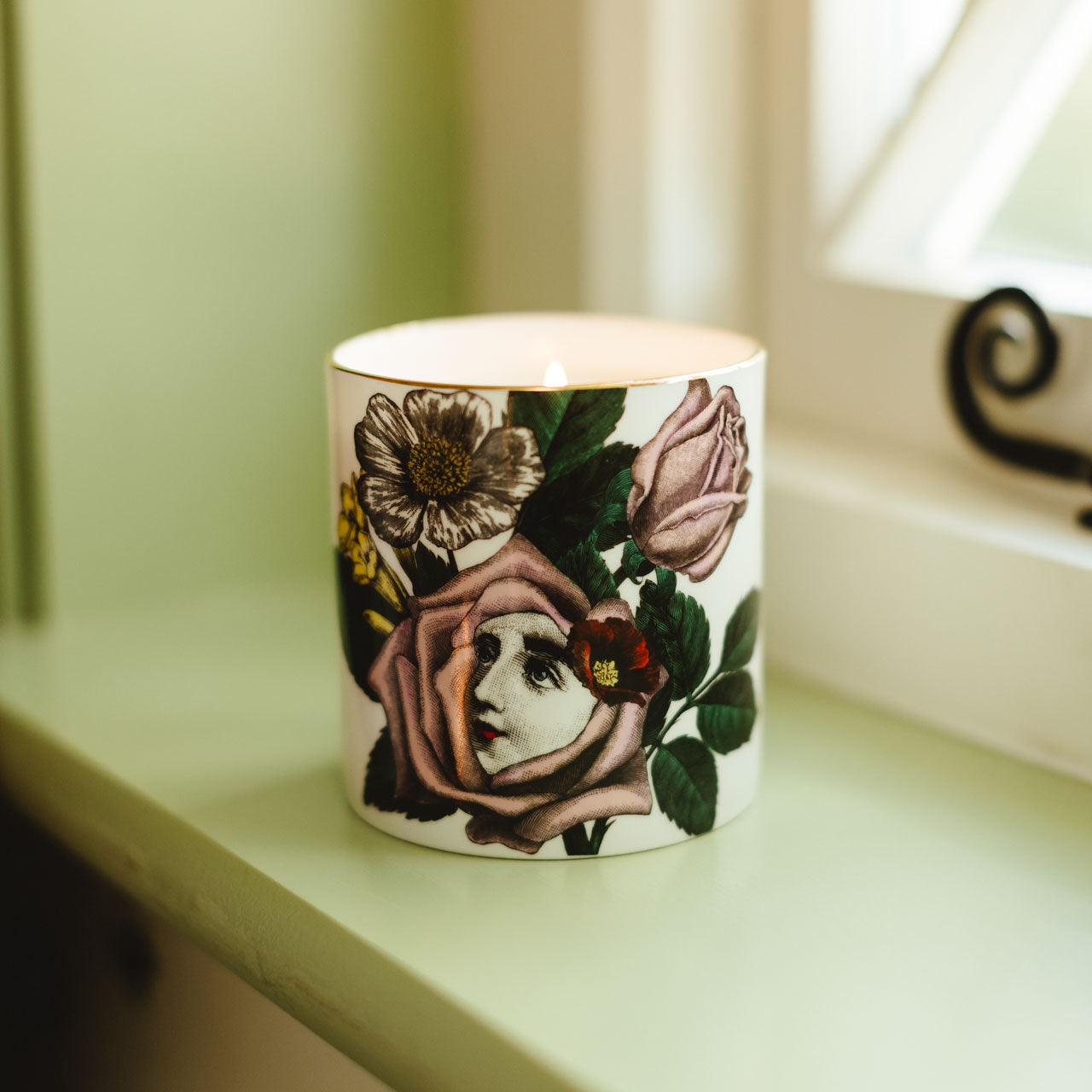 Rosa Ceramic Candle