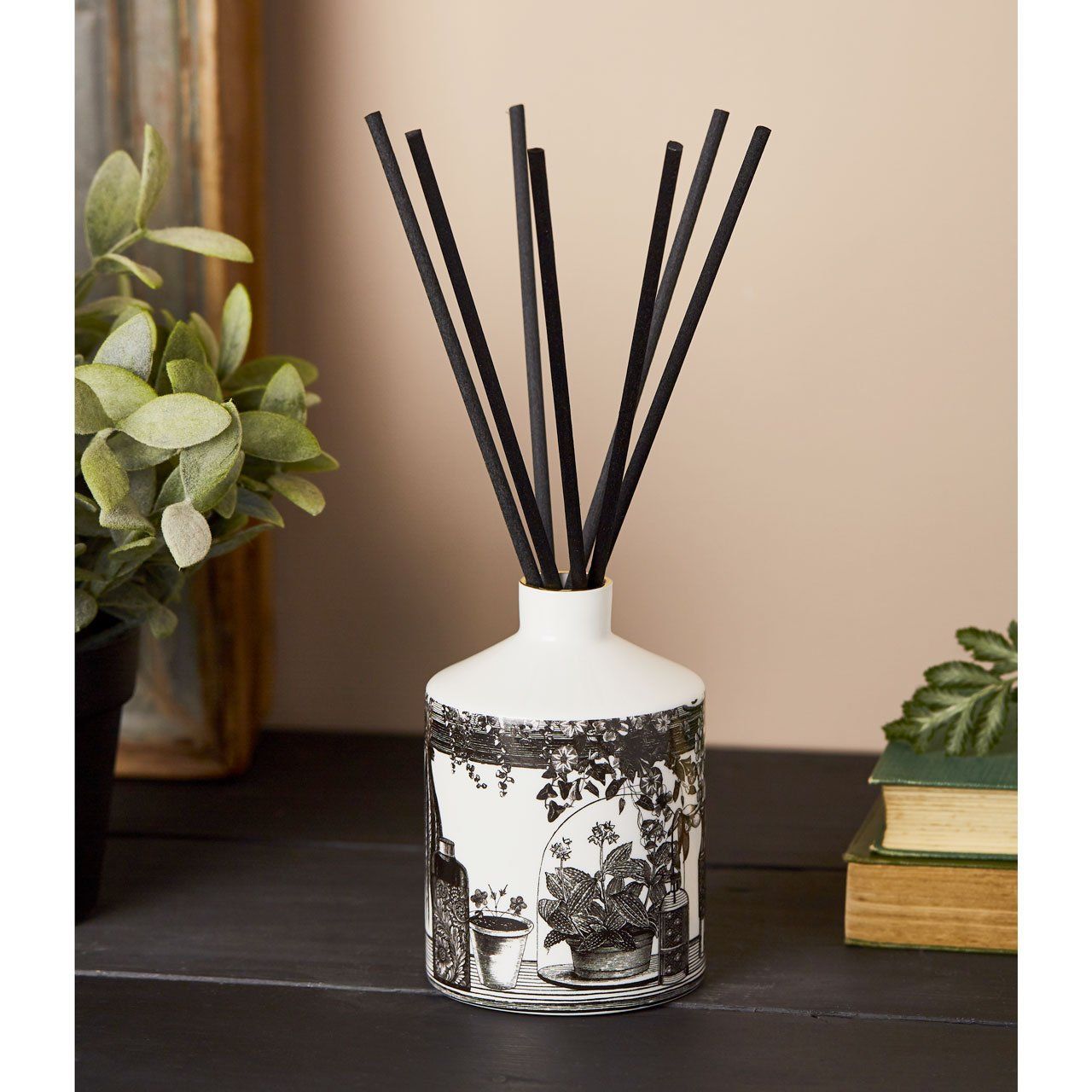 The Botanist Ceramic Diffuser - Chase and Wonder - Proudly Made in Britain