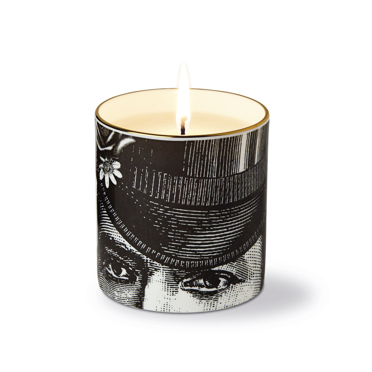 His and Hers Candle Duo gift set, close-up of the products inside