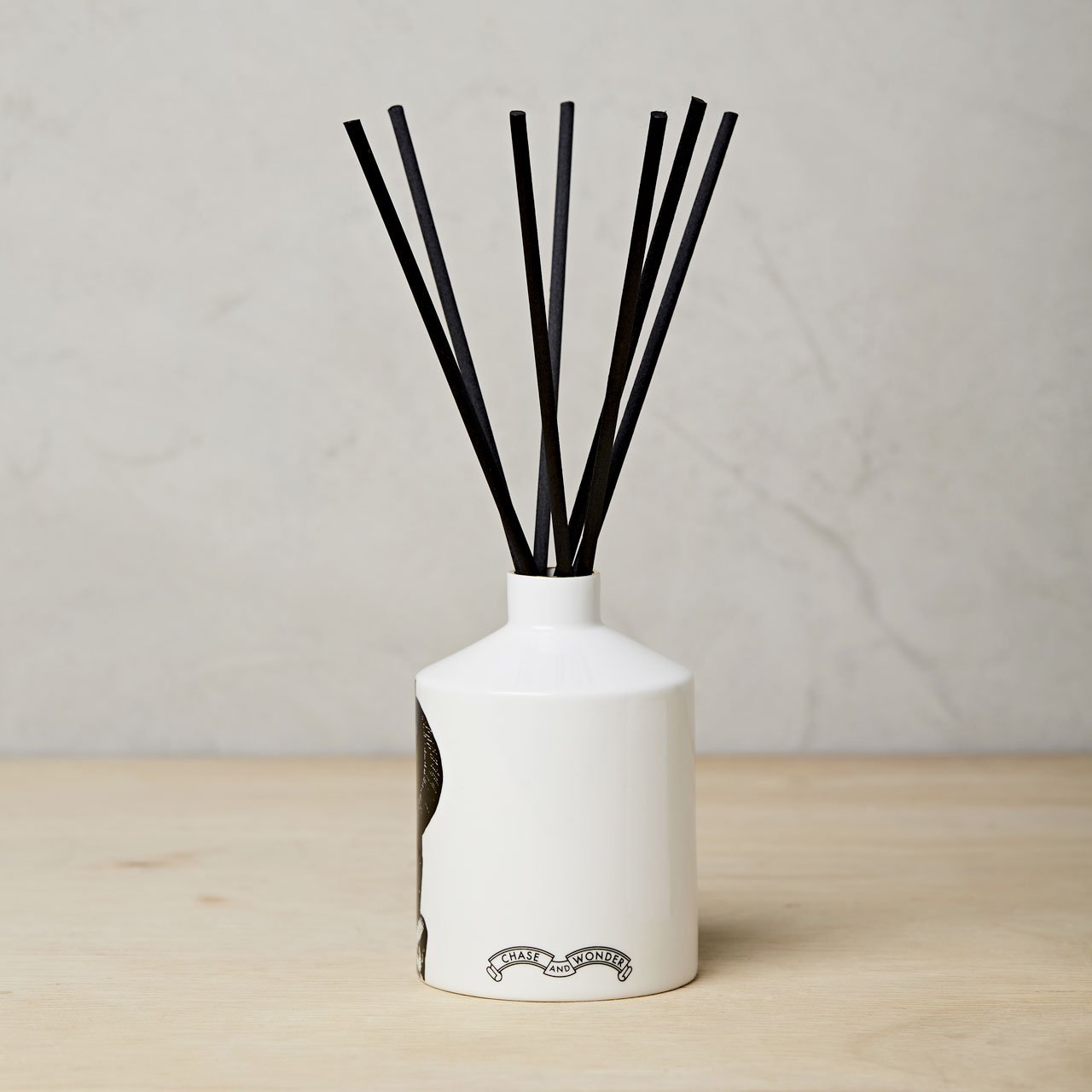 The Dashing Gent Ceramic Diffuser - Chase and Wonder - Proudly Made in Britain
