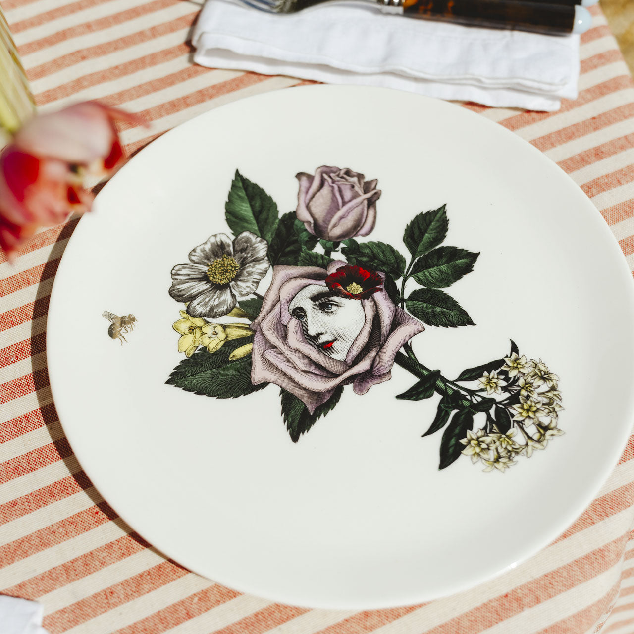 Rosa 10" Fine China Plate - Set of 4