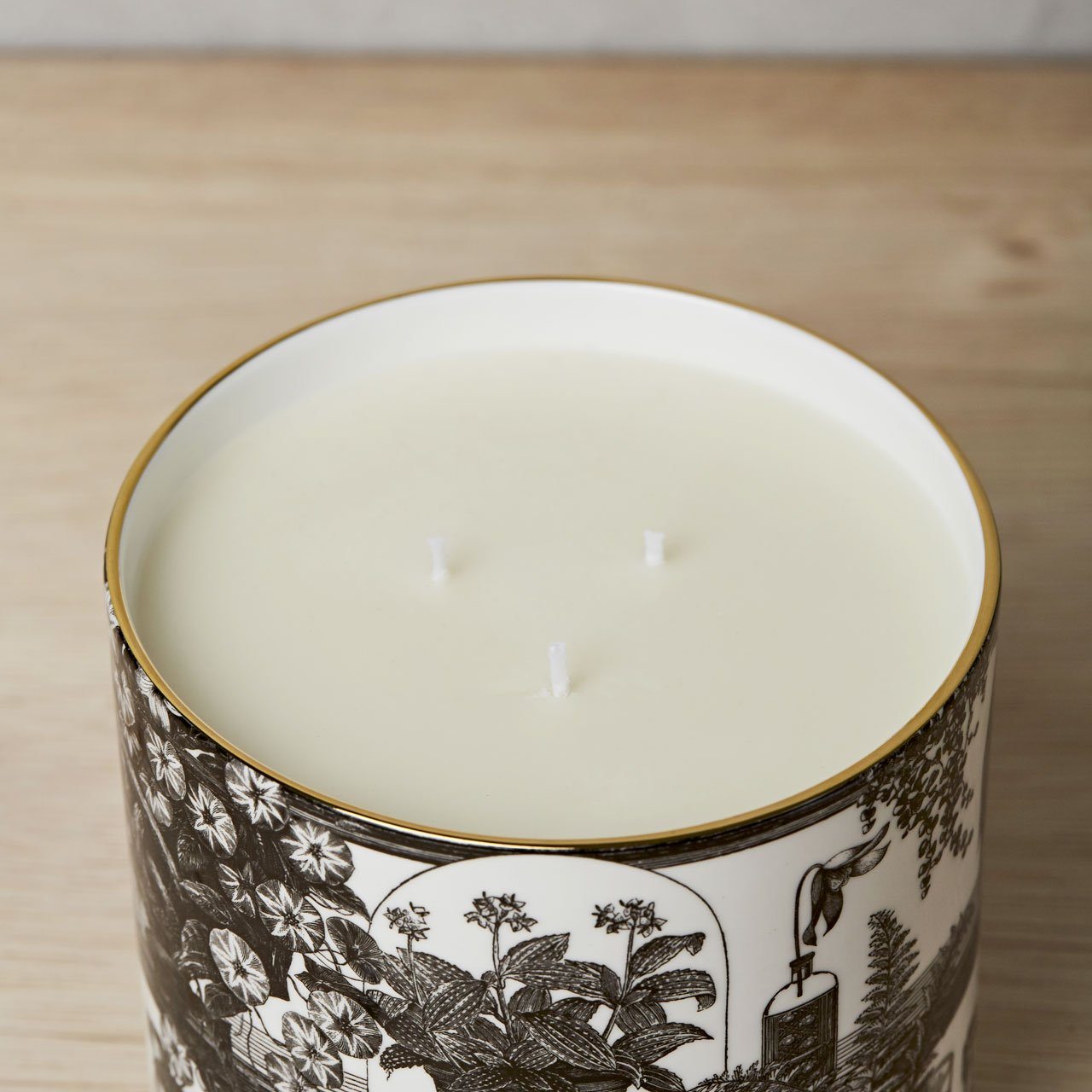 The Library 3 Wick Scented Ceramic Candle - Chase and Wonder - Proudly Made in Britain