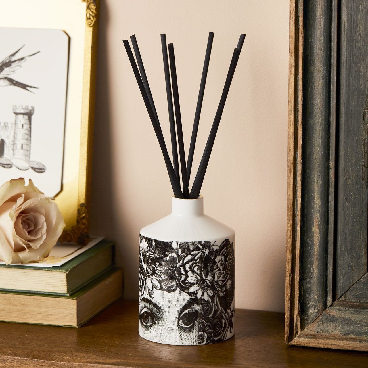 The Flower Lady Ceramic Diffuser - Chase and Wonder - Proudly Made in Britain